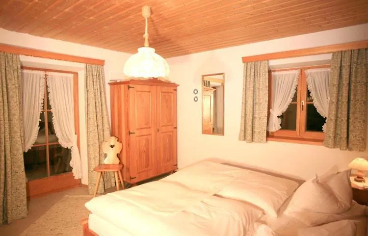 Gaestehaus Gschwendtner - Chiemgau Karte Инцелль Апартаменты