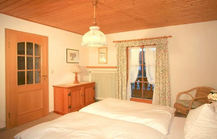 Gaestehaus Gschwendtner - Chiemgau Karte Инцелль